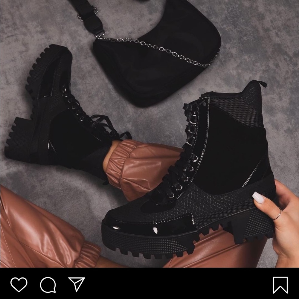 Black combat boots can fit size 8.5 or a small 9